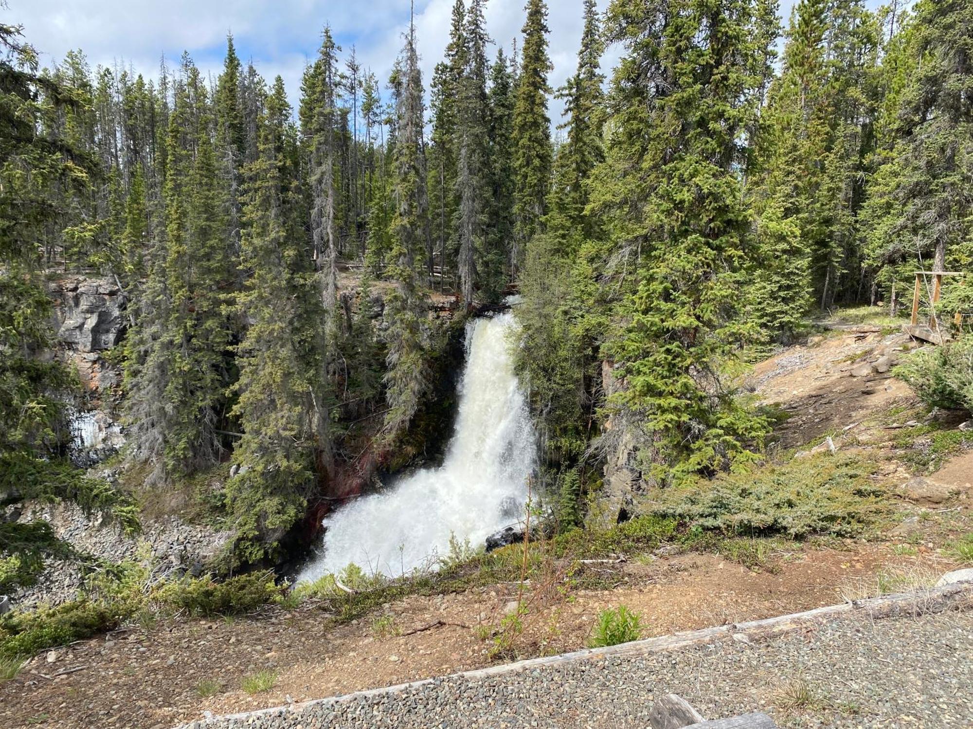 Red Cariboo Resort Anahim Lake Luaran gambar